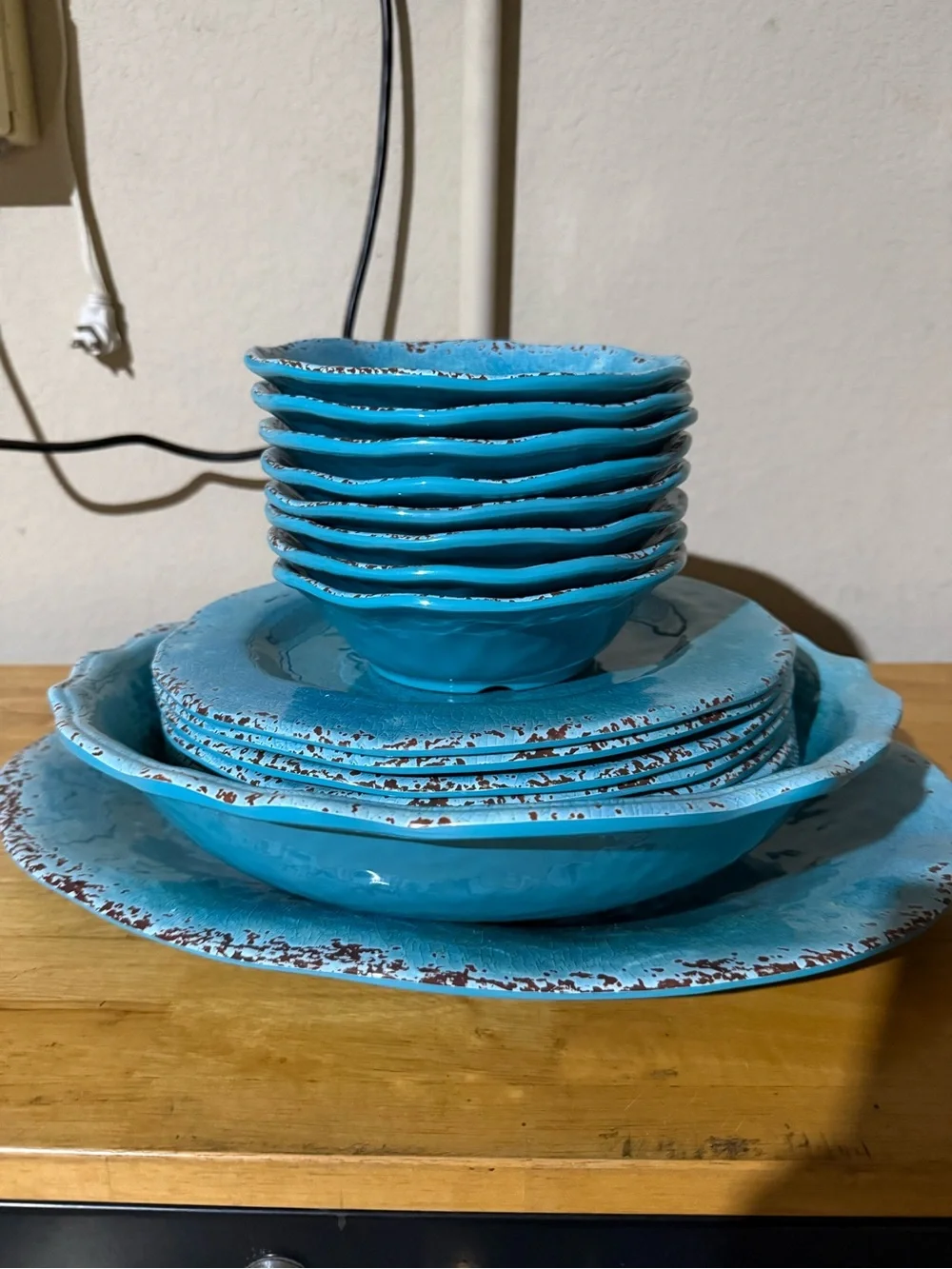 Pier 1 Turquoise Melamine Outdoor Dinnerware Set with Distressed Edge